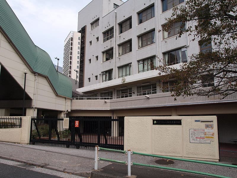 六本木高等学校