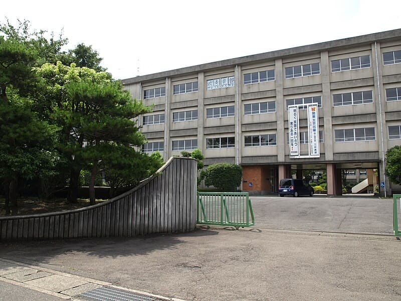 生田東高等学校・普通科