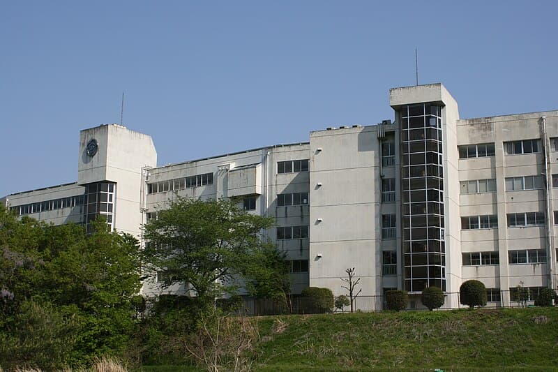 鳩山高等学校