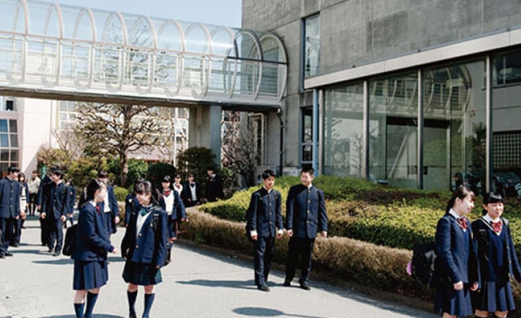 山村国際高等学校