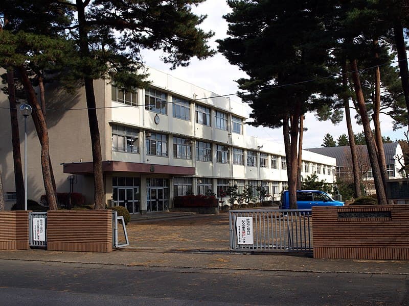 蓮田松韻高等学校