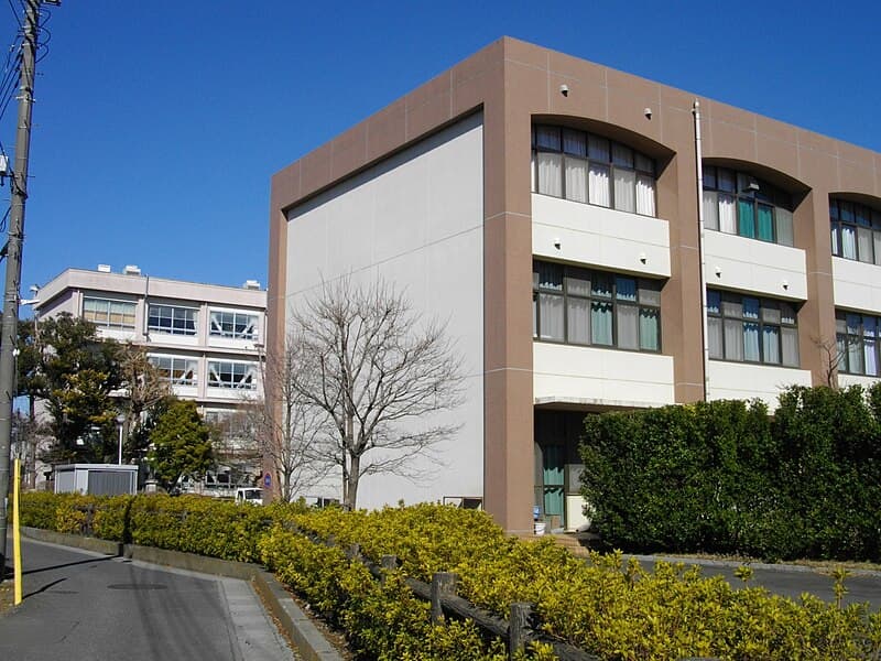 いずみ高等学校