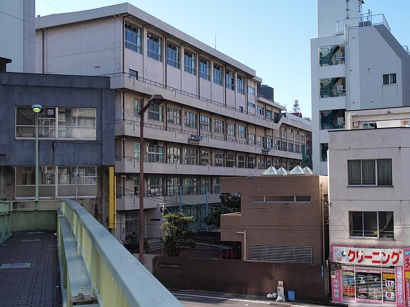 一橋高等学校