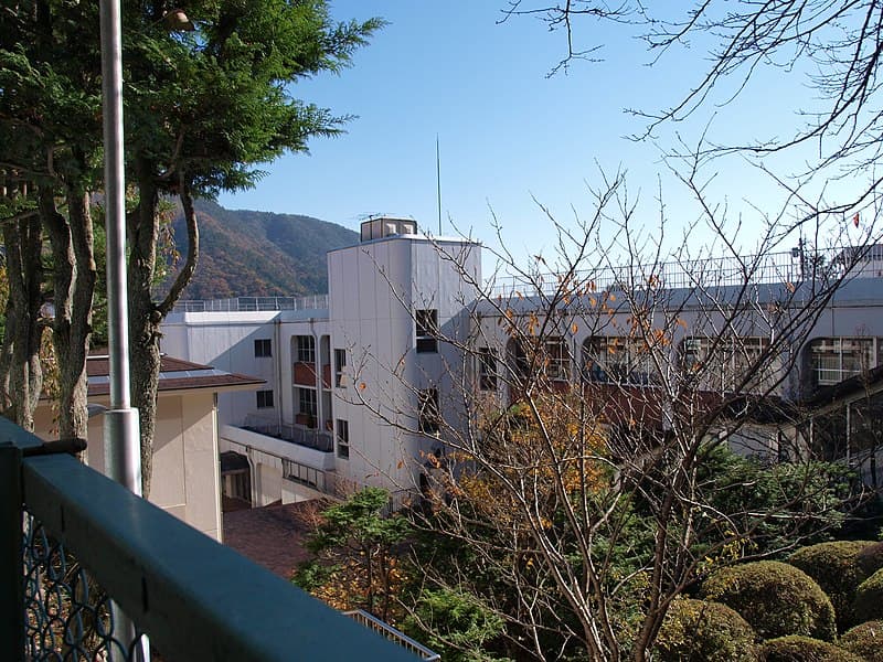 函嶺白百合学園高等学校・普通科